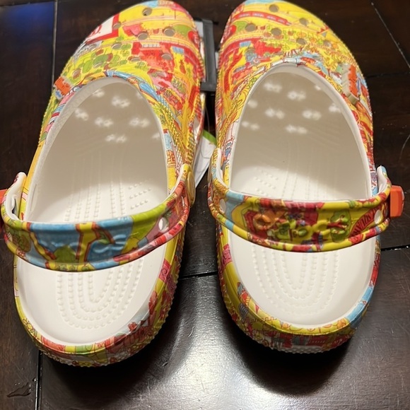 Walt Disney World vault collection 50th CROCS - Picture 8 of 8